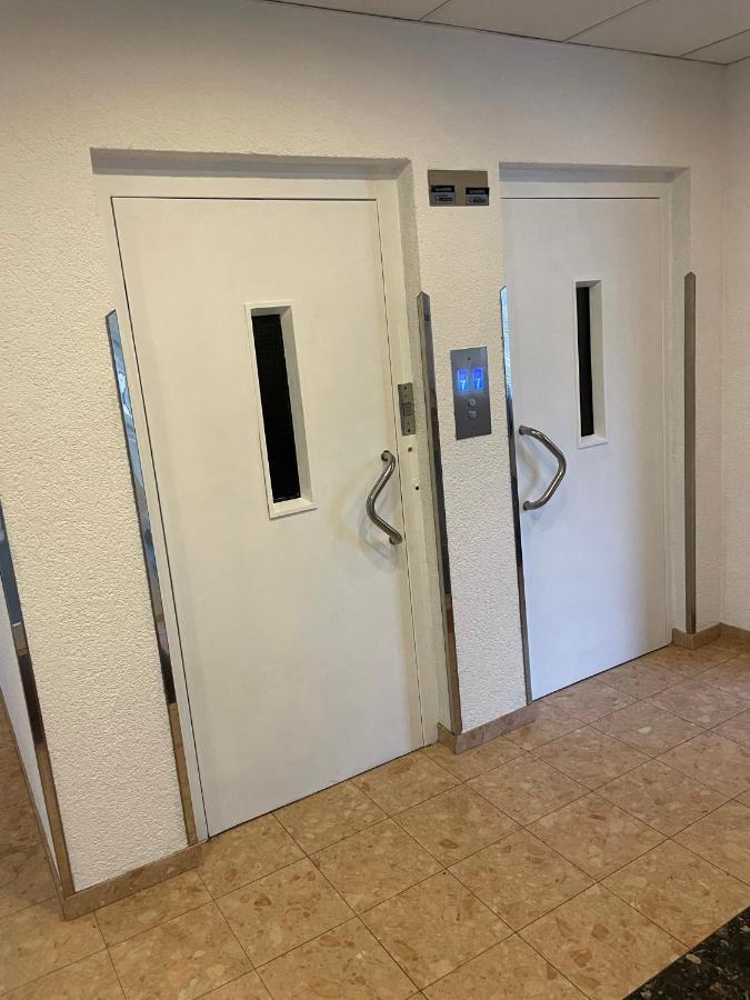 Apartmany Bryksova Praha Bagian luar foto