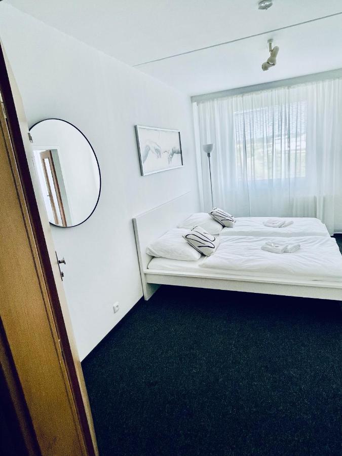 Apartmany Bryksova Praha Bagian luar foto