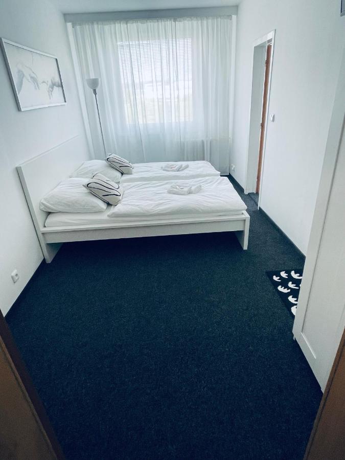 Apartmany Bryksova Praha Bagian luar foto